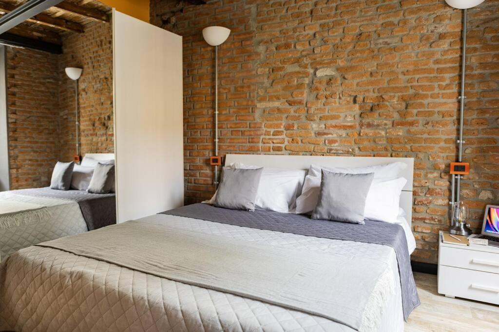 Canonica Brick Apartment Милан Экстерьер фото
